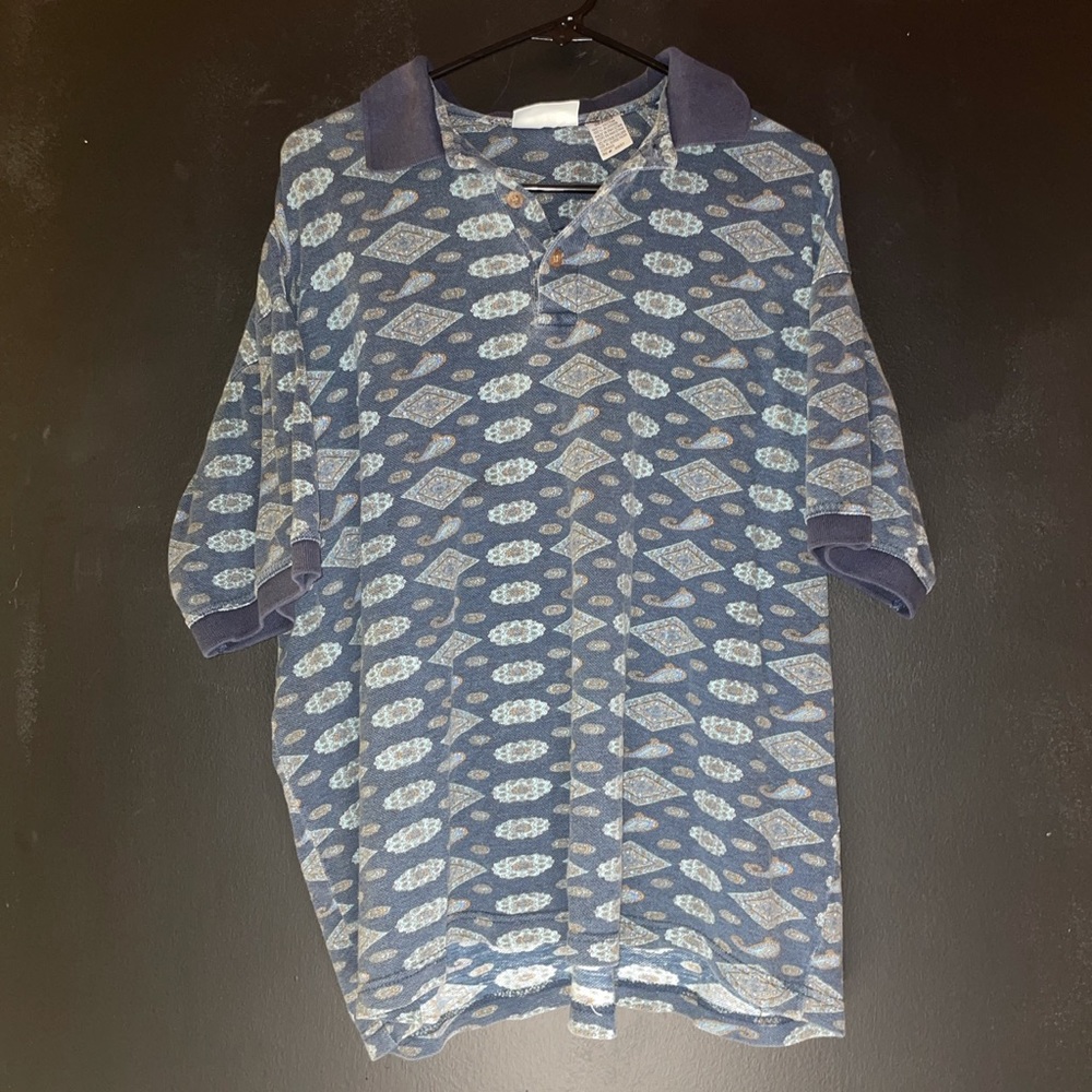 Retro pattern polo